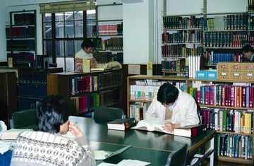 参考雑誌室(5601N-0013).jpgのサムネール画像