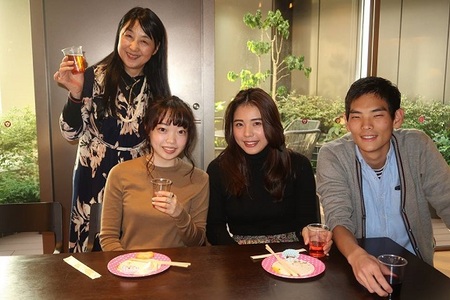 懇親会の様子4.jpg
